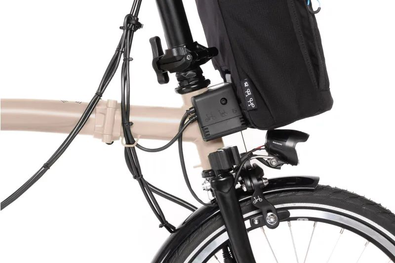 Brompton Electric C Line Explore 12 Speed Folding Bike 2025 in Dune Sand-6